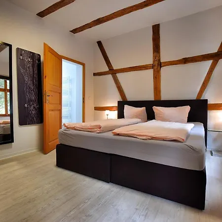 Zum Alten Krug Naumbourg Extérieur photo